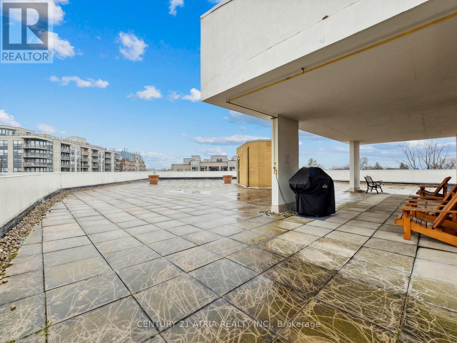#310 897 SHEPPARD AVENUE - 34