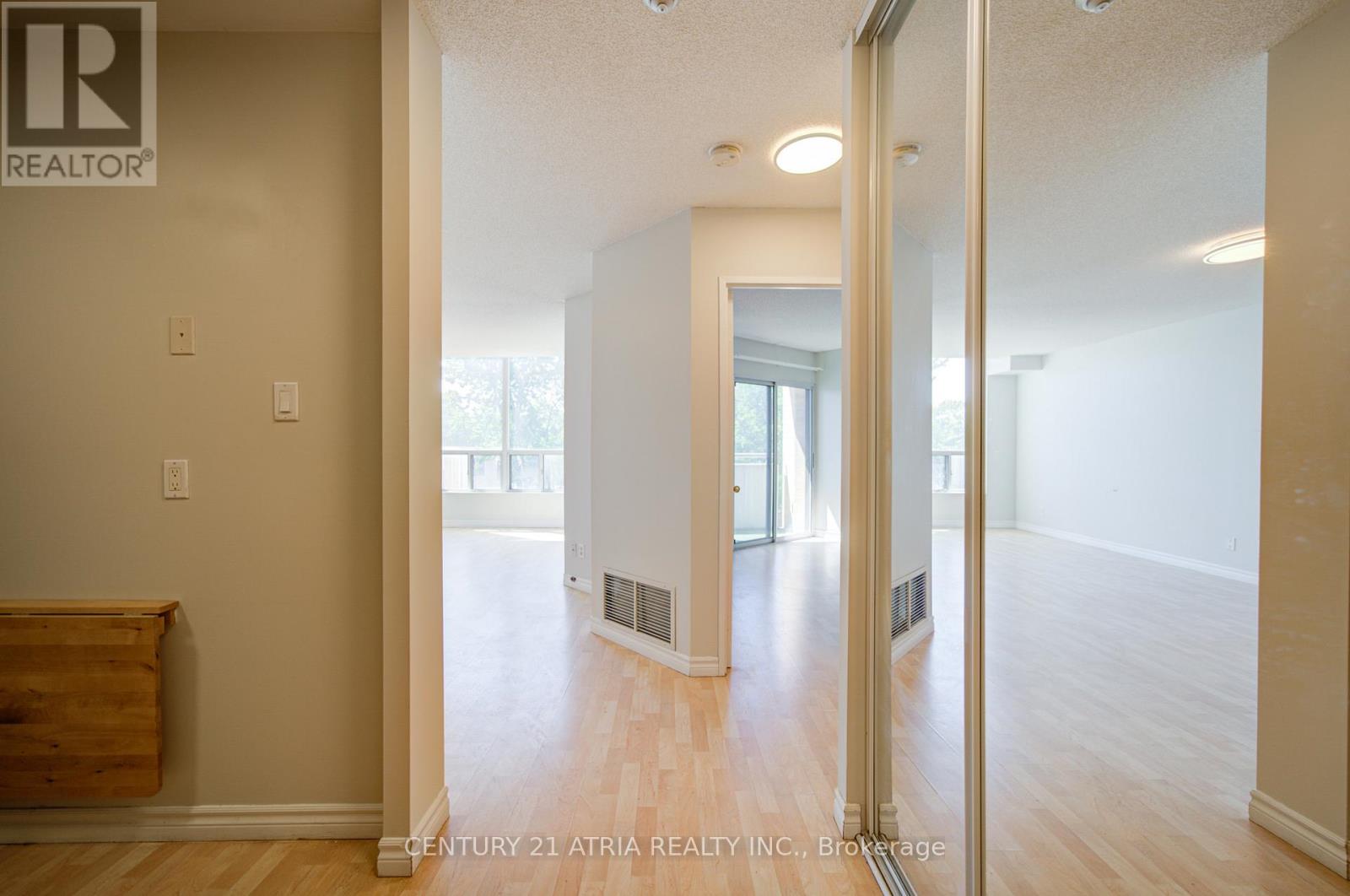 #310 897 SHEPPARD AVENUE - 6