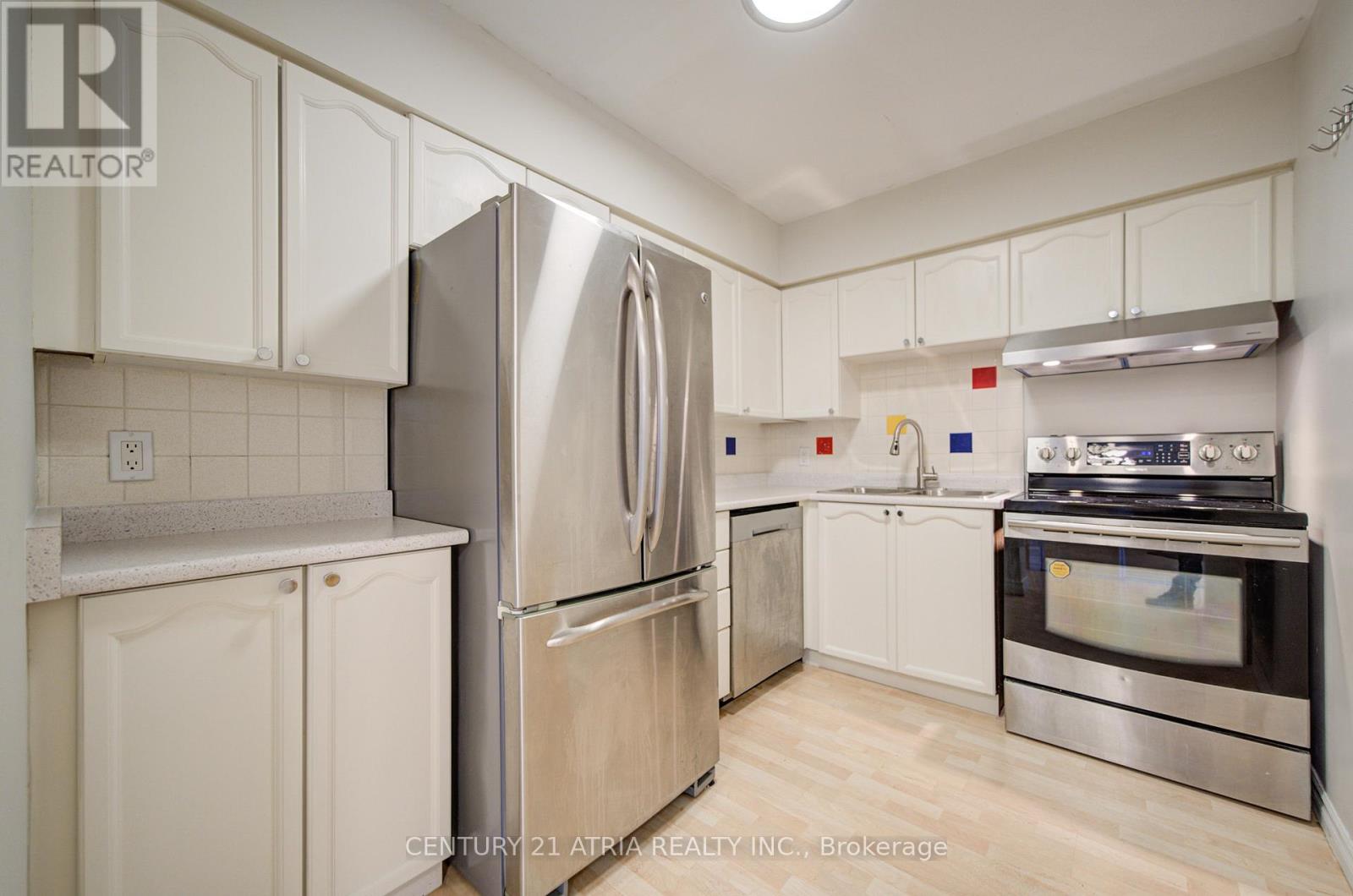 #310 897 SHEPPARD AVENUE - 8