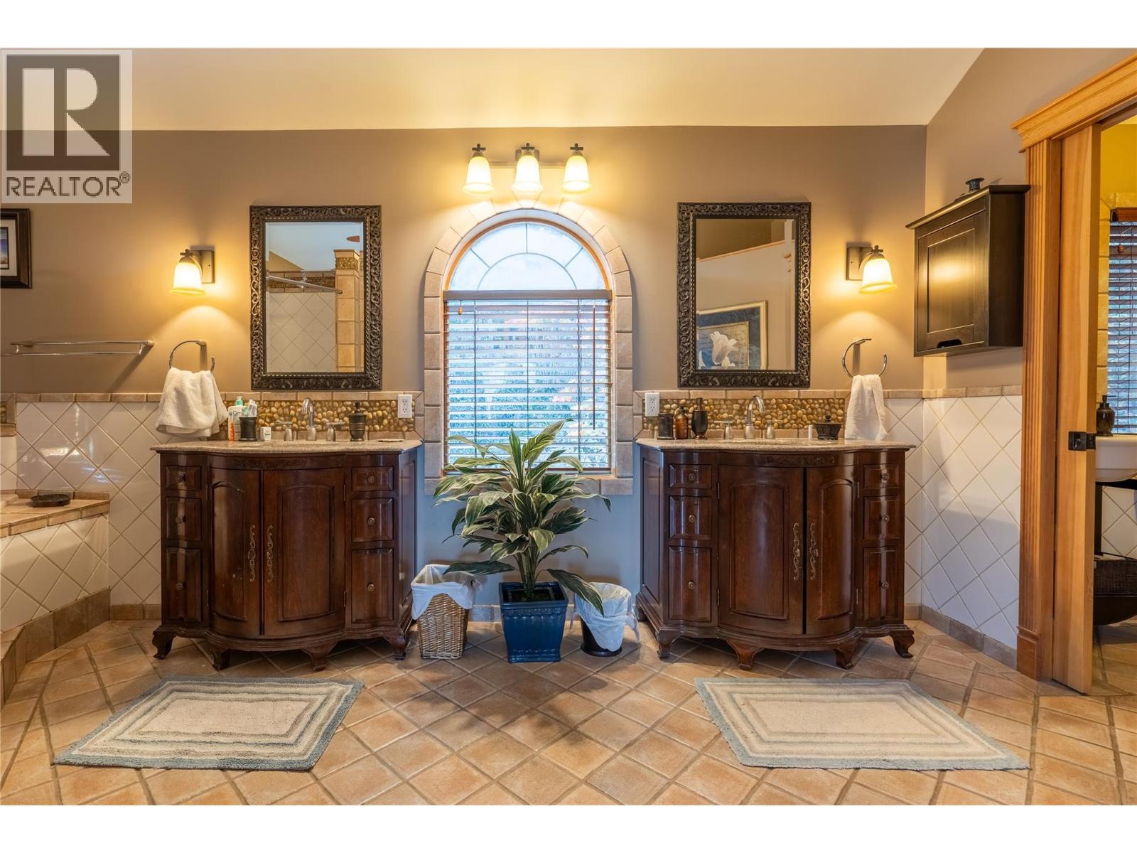1722 WEST LAKE Drive - 39