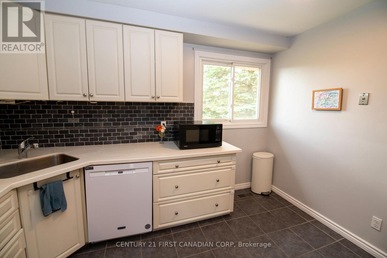 808 DULANEY DRIVE - 11
