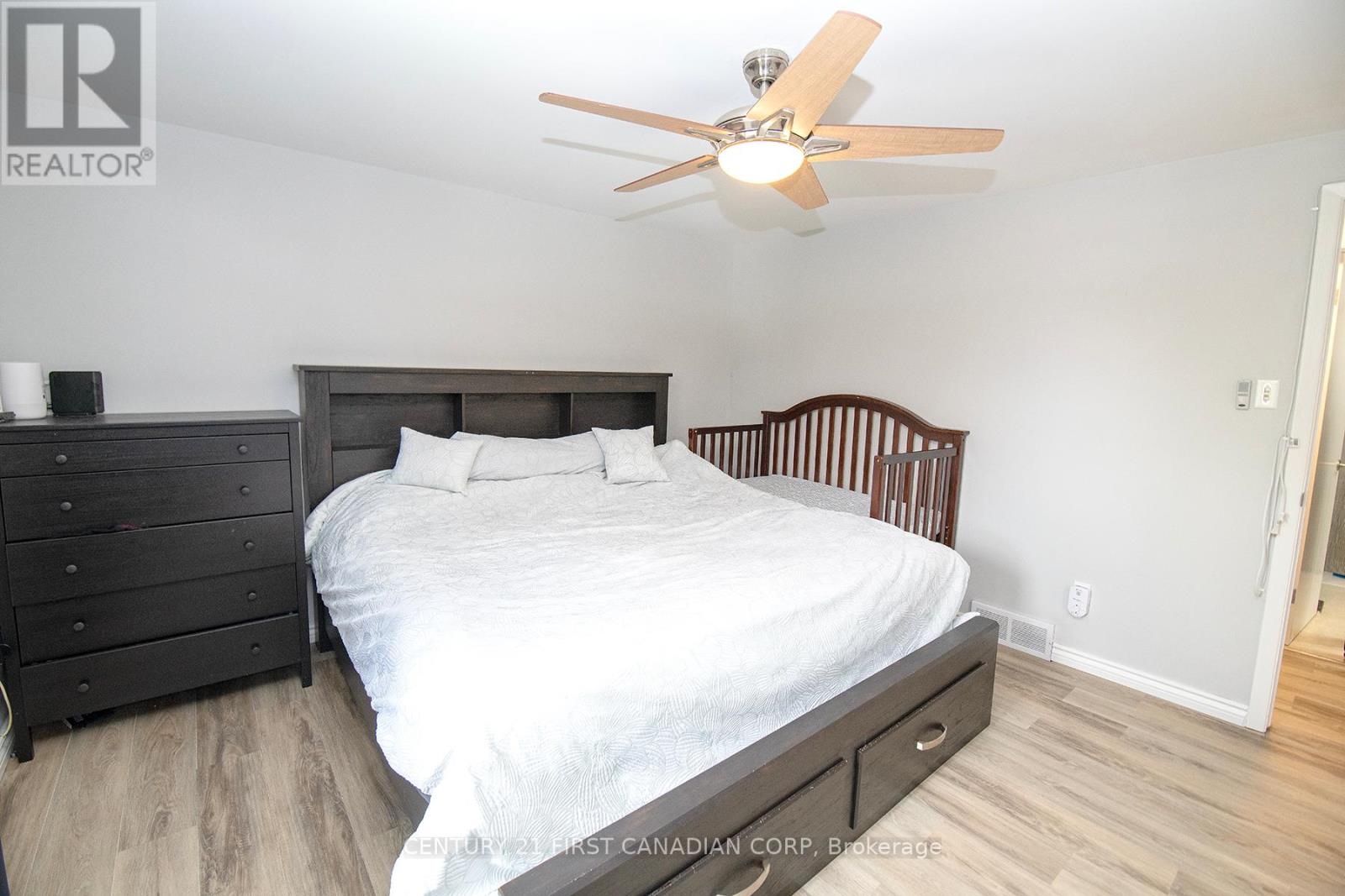 808 DULANEY DRIVE - 15