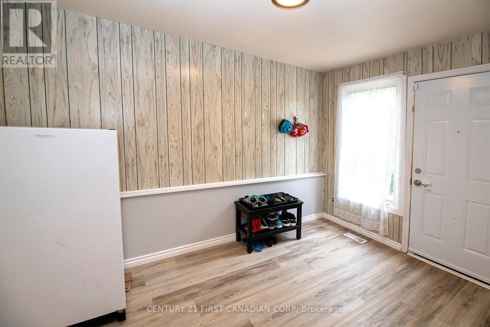 808 DULANEY DRIVE - 23