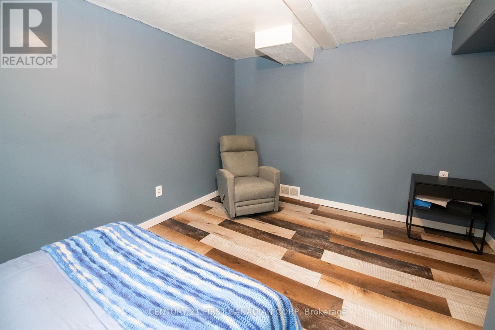 808 DULANEY DRIVE - 30