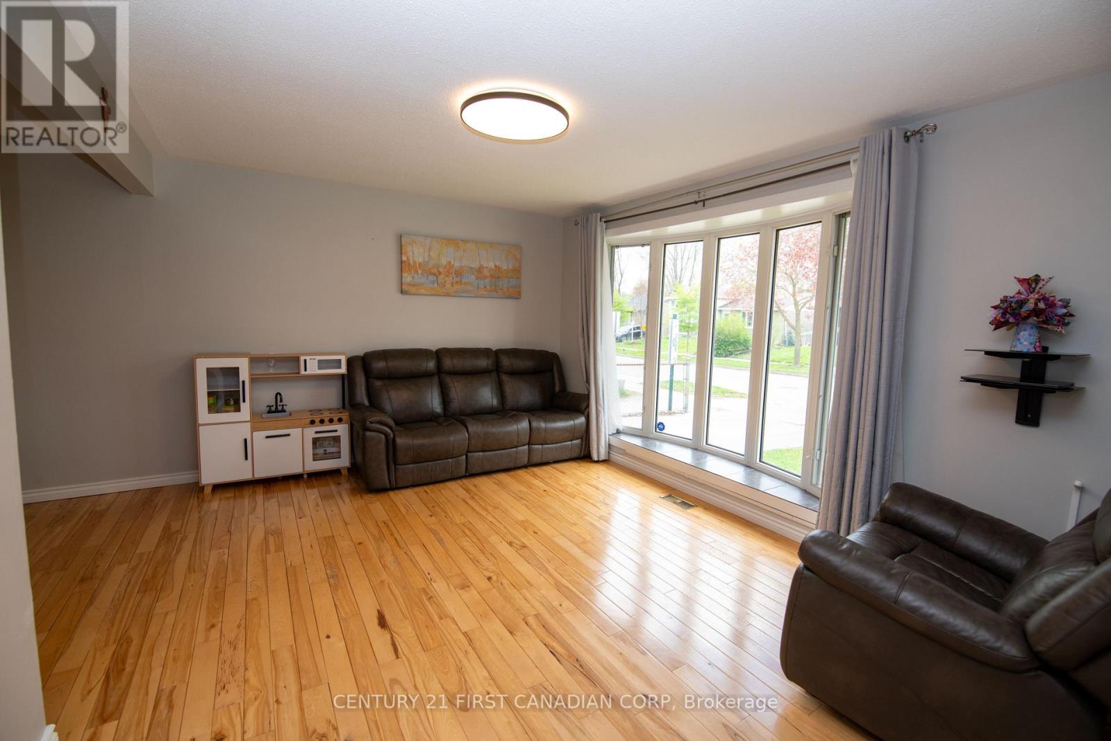 808 DULANEY DRIVE - 8
