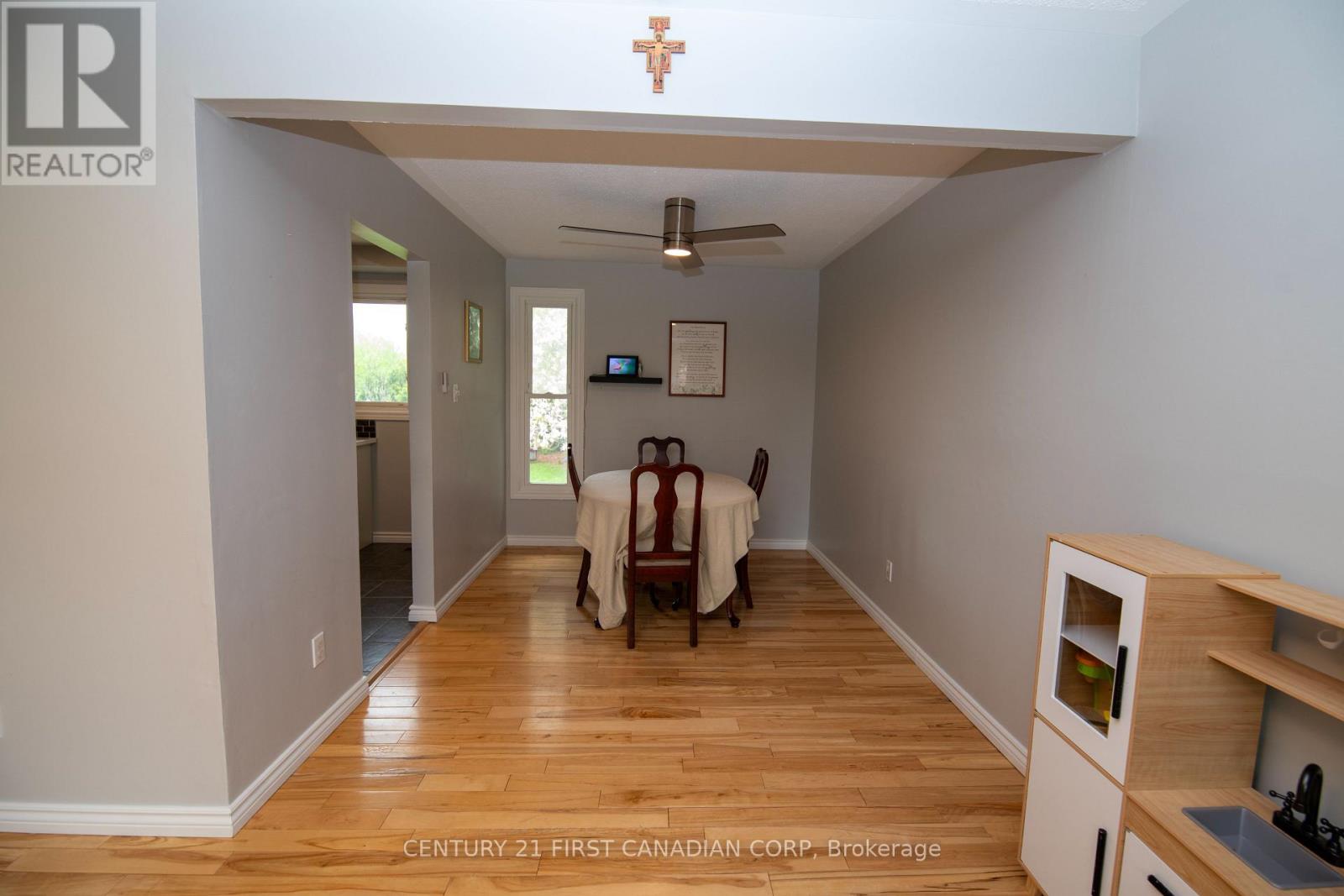 808 DULANEY DRIVE - 9