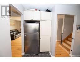 808 Dulaney Drive, London South, ON N6C3W4 Photo 12