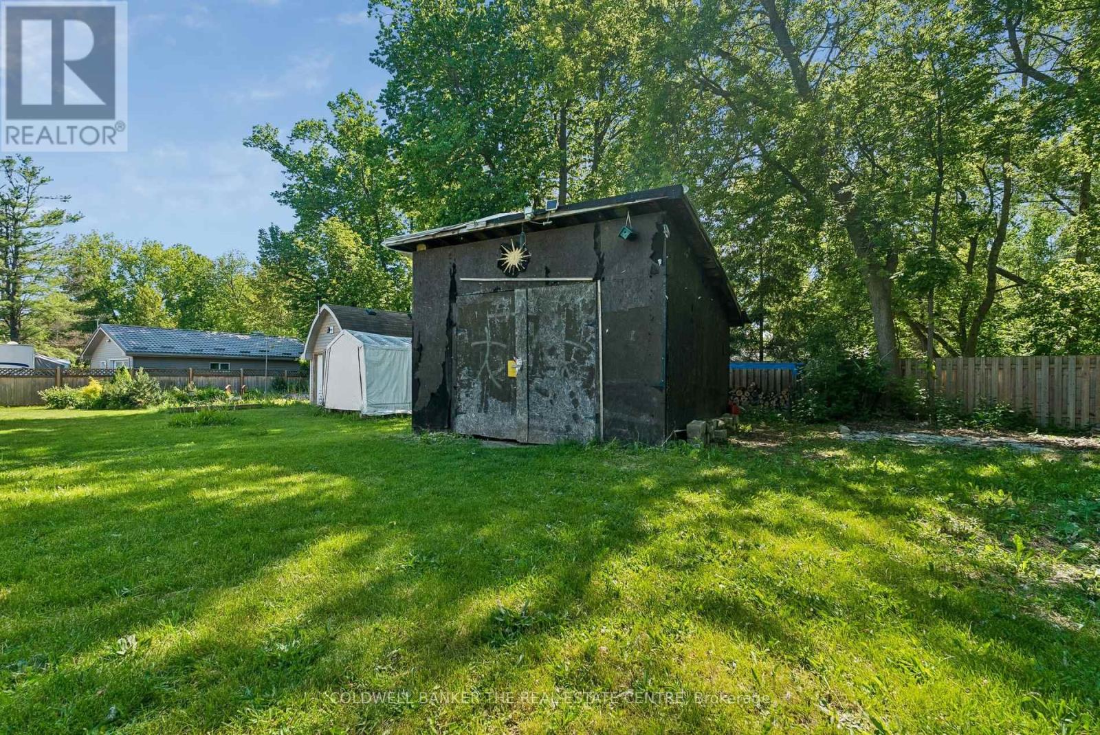 972 GILMORE AVENUE - 22