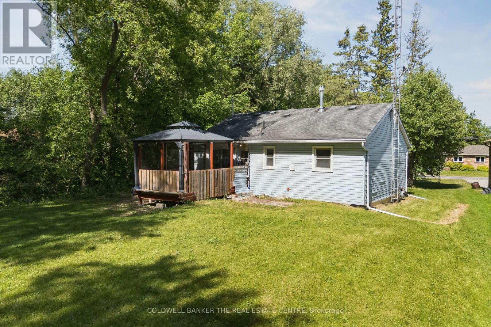 972 GILMORE AVENUE - 3