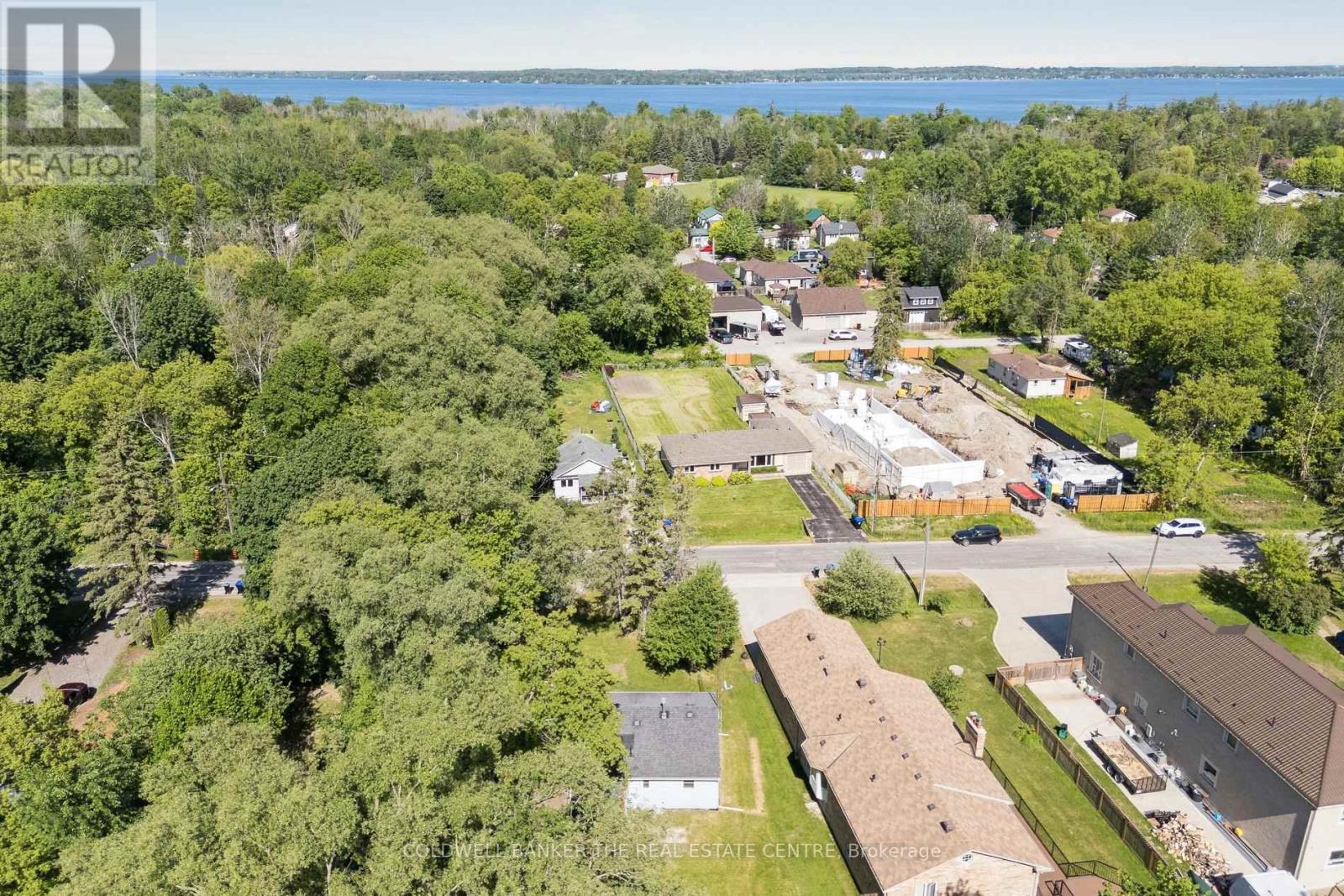 972 GILMORE AVENUE - 31