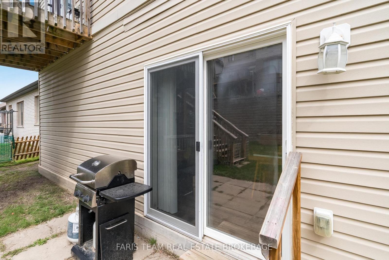 3118 EMPEROR DRIVE - 19