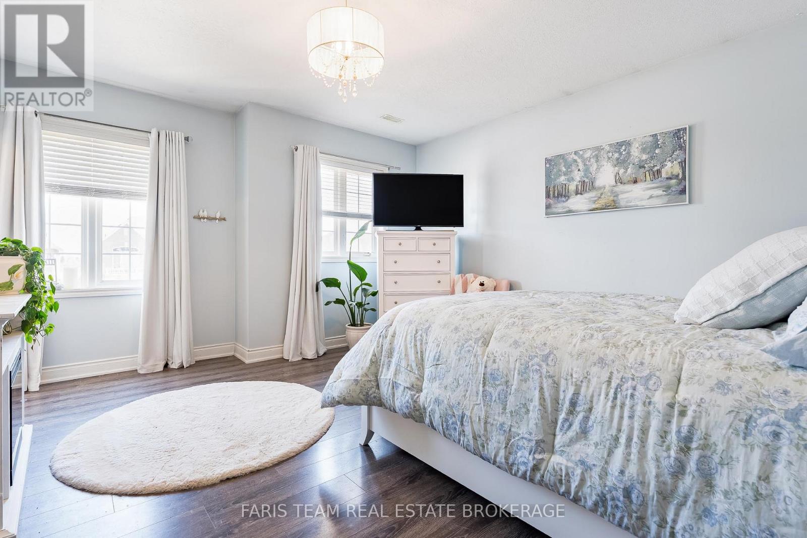 3118 EMPEROR DRIVE - 12