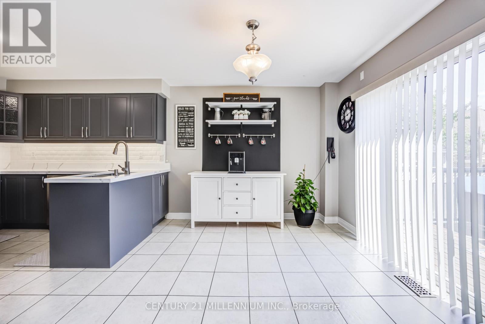 7 BRAMOAK CRESCENT - 11