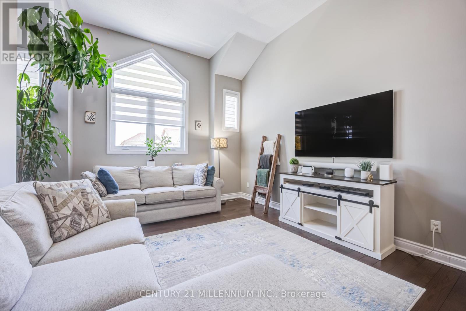 7 BRAMOAK CRESCENT - 17