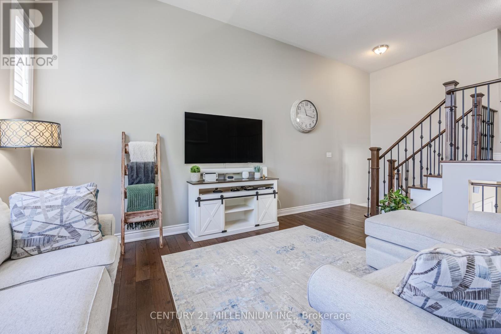 7 BRAMOAK CRESCENT - 19