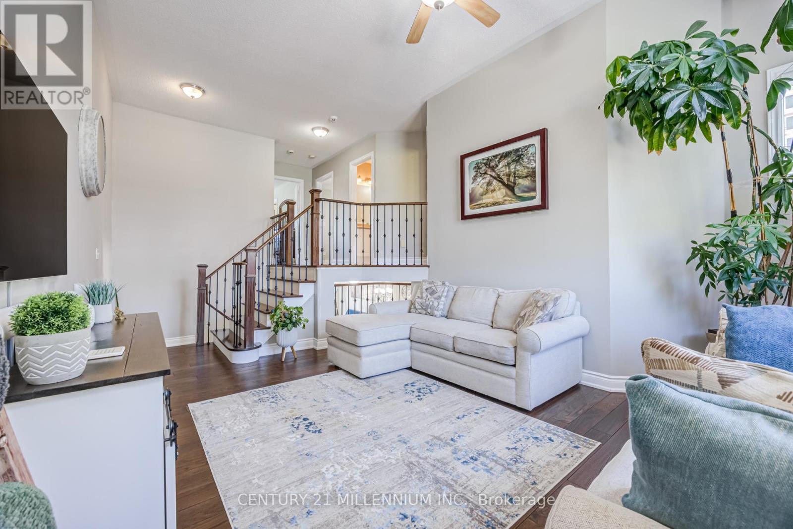 7 BRAMOAK CRESCENT - 18