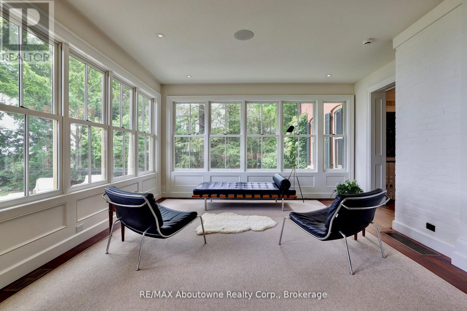 350 KING STREET - 14
