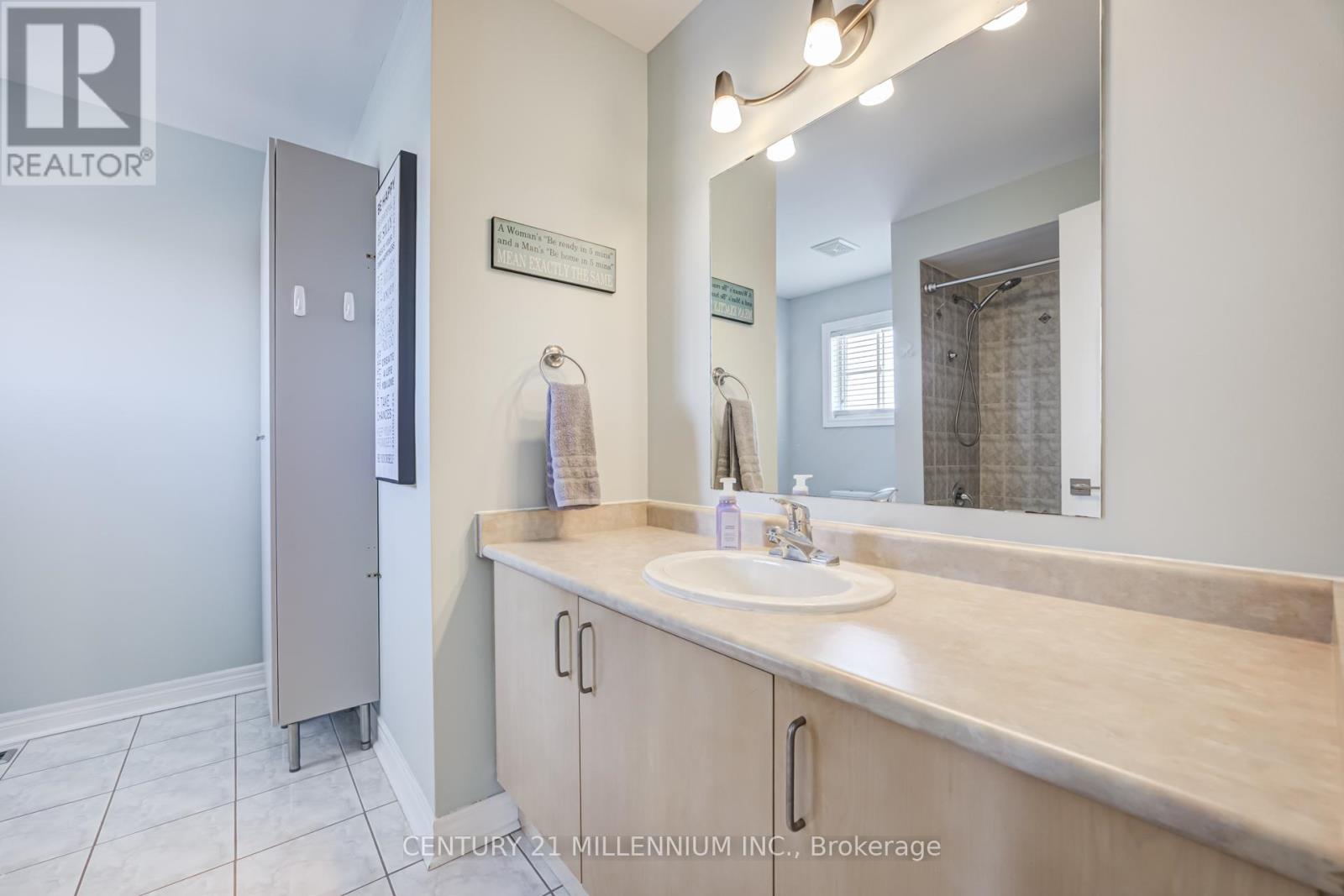 7 BRAMOAK CRESCENT - 26