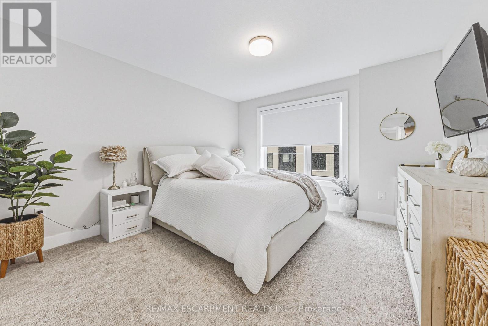 #67 2273 TURNBERRY ROAD - 22