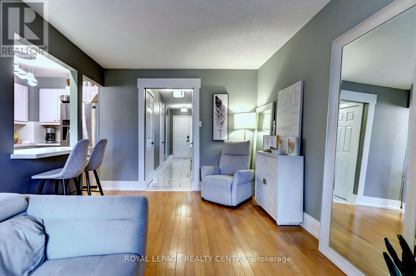 #60 3025 CEDARGLEN GATE - 13