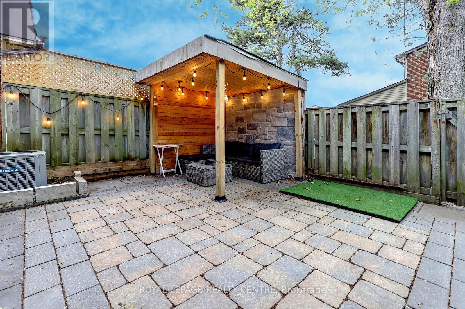 #60 3025 CEDARGLEN GATE - 37