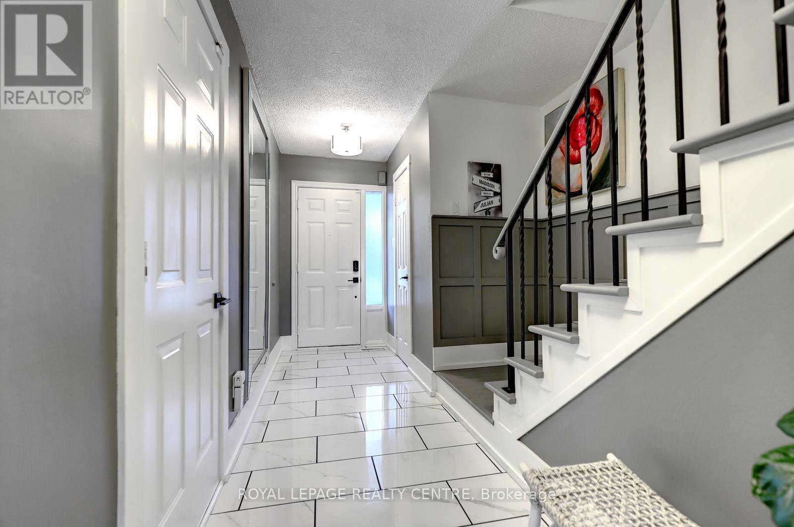 #60 3025 CEDARGLEN GATE - 6