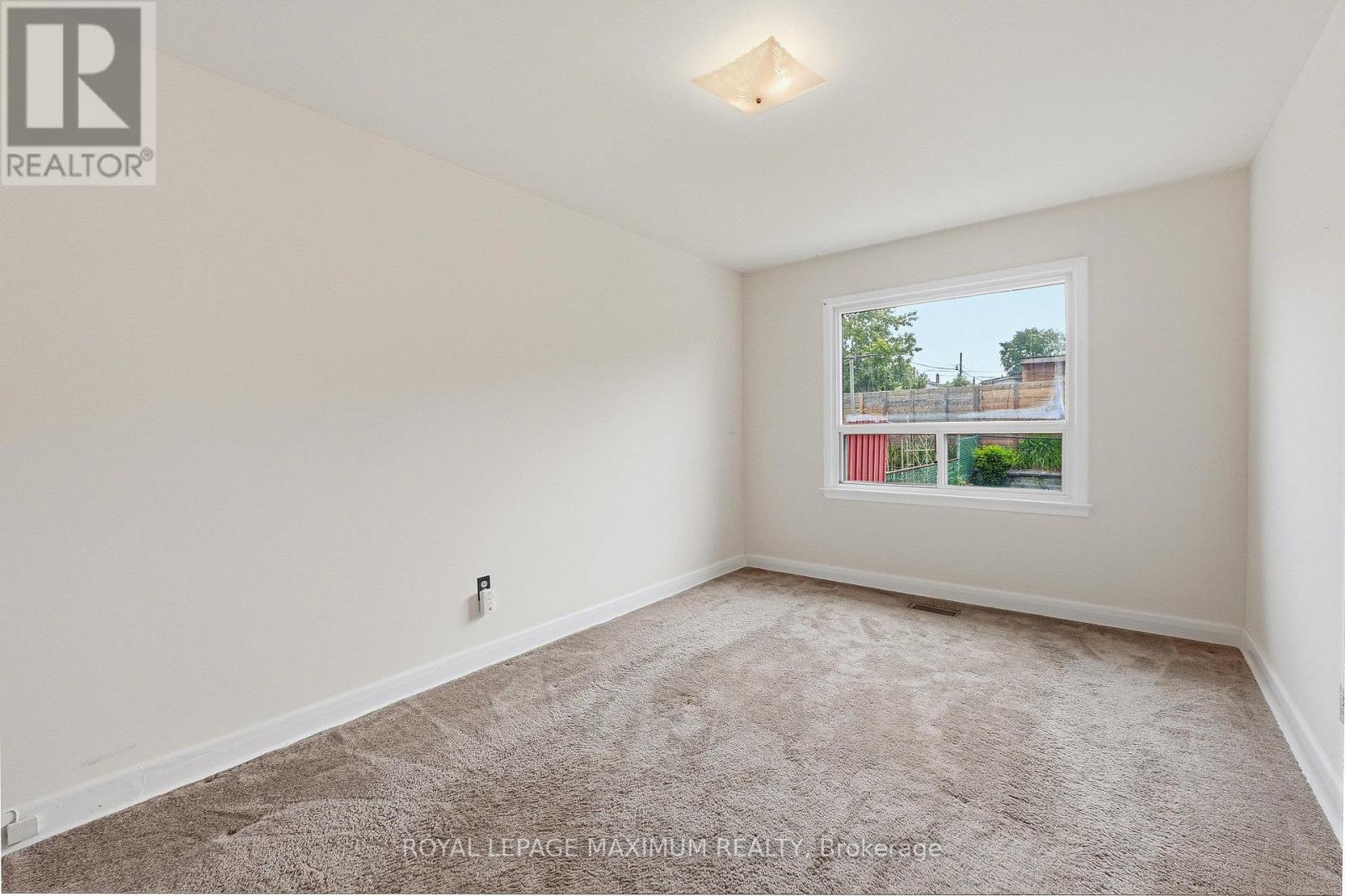 65 MAGELLAN DRIVE - 15