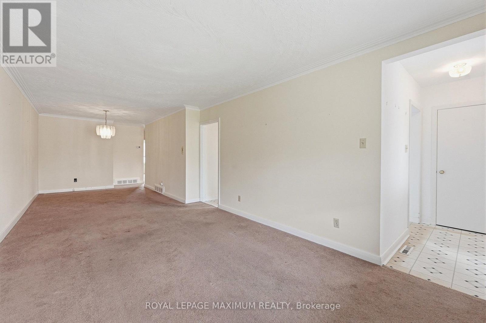 65 MAGELLAN DRIVE - 8
