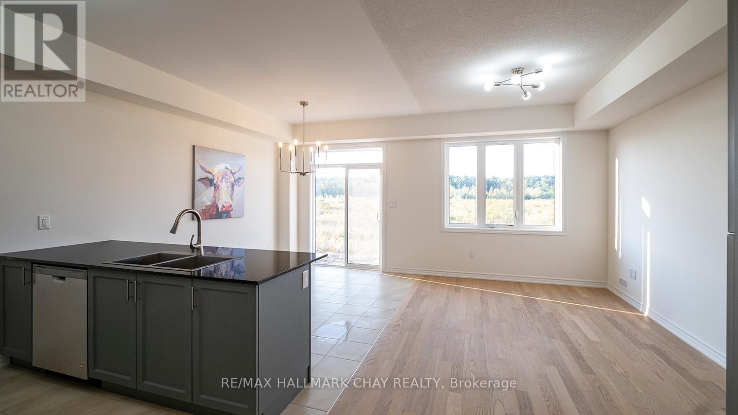 64 HILLCROFT WAY - 8