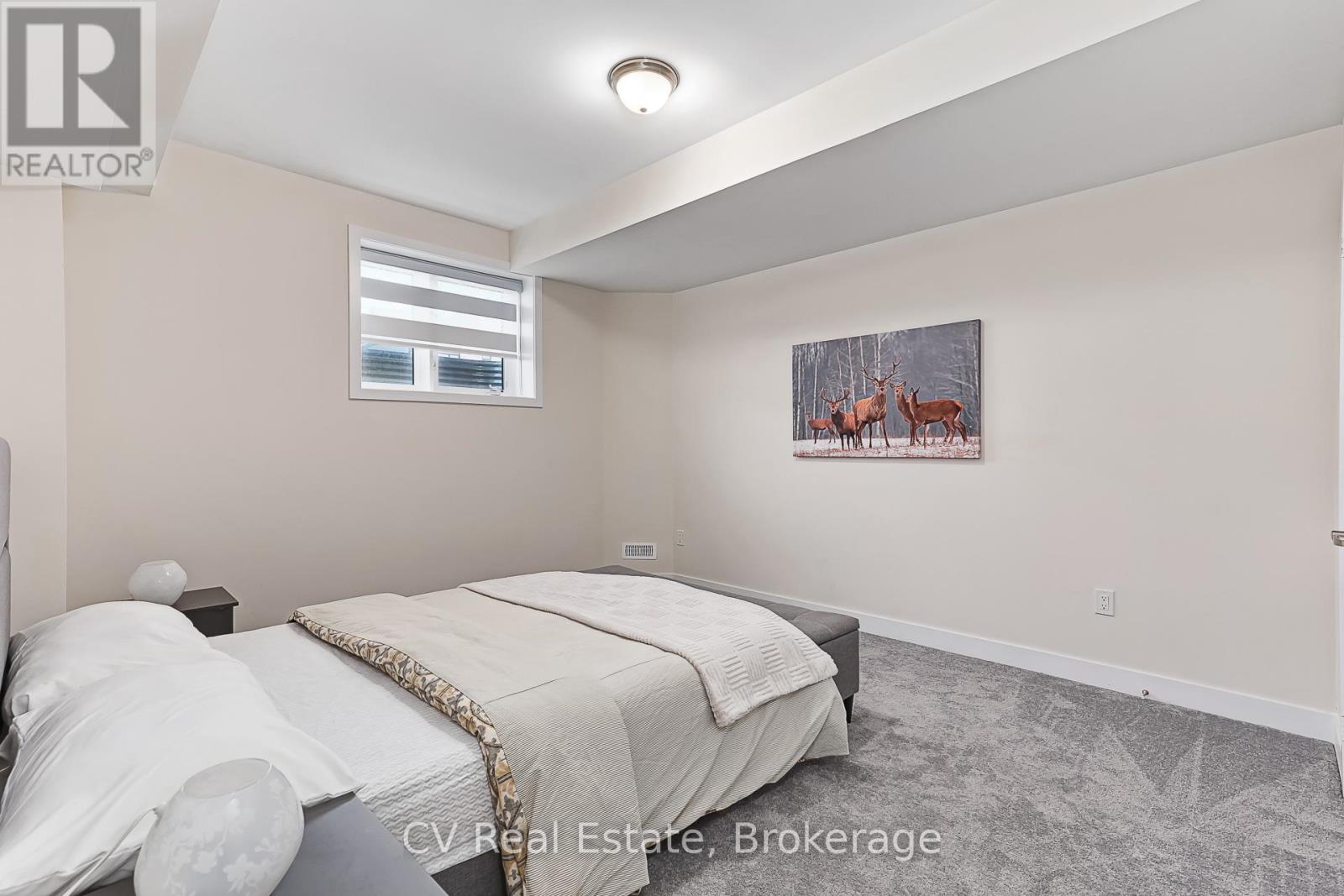111 STONELEIGH DRIVE - 34