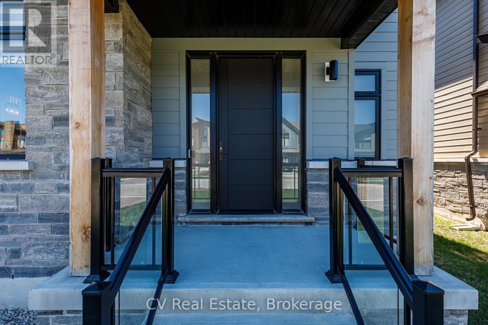 111 STONELEIGH DRIVE - 41