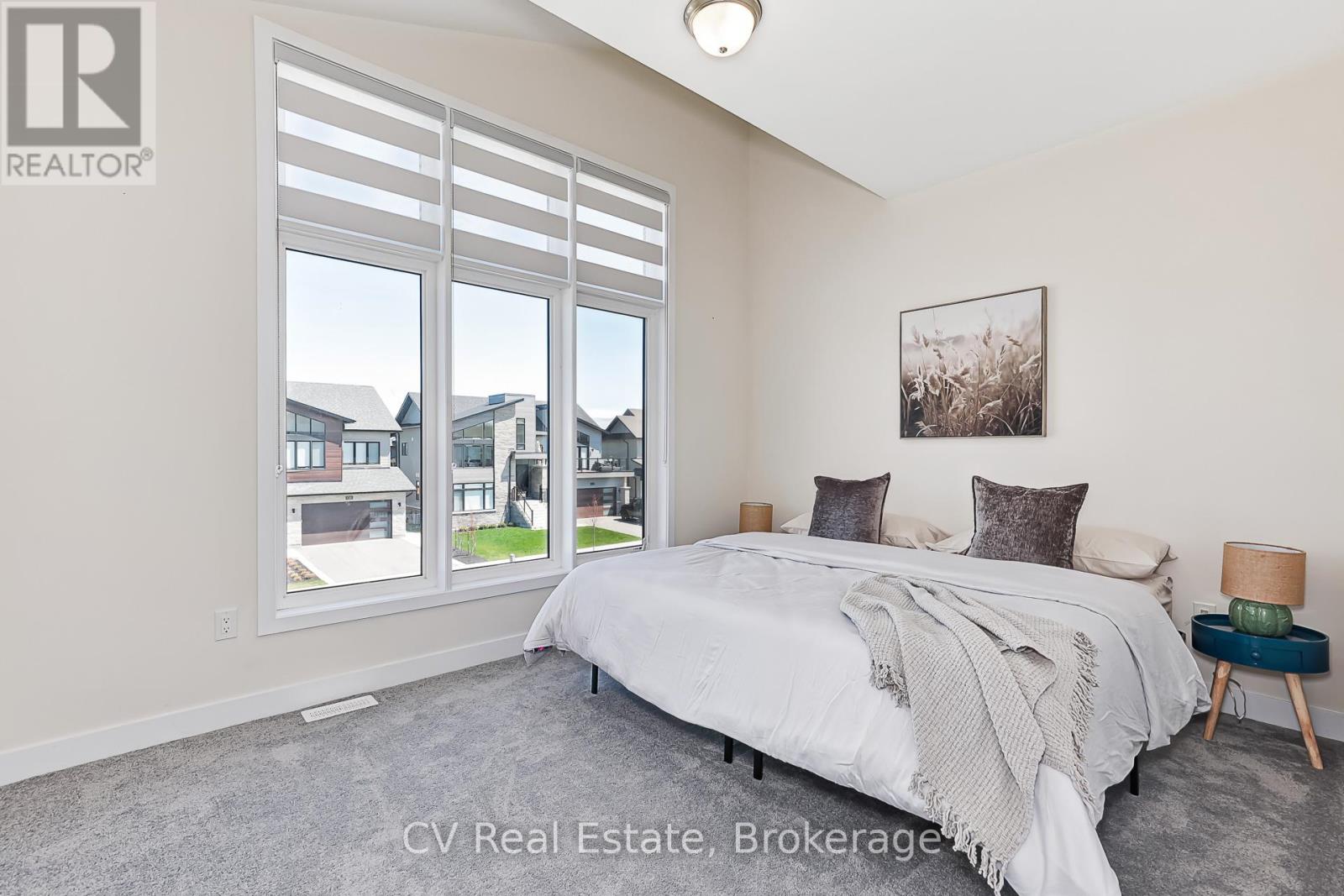 111 STONELEIGH DRIVE - 24