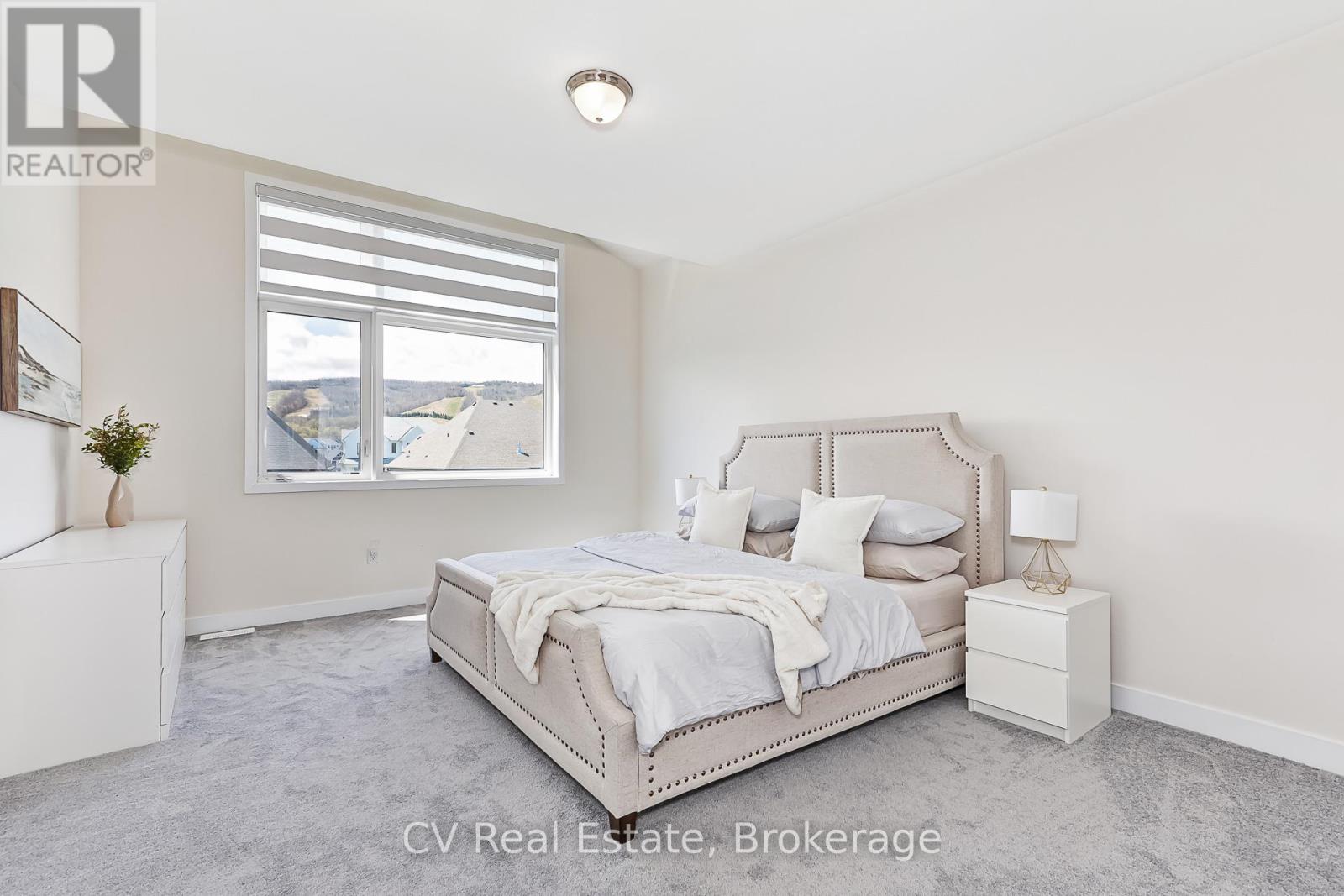 111 STONELEIGH DRIVE - 26