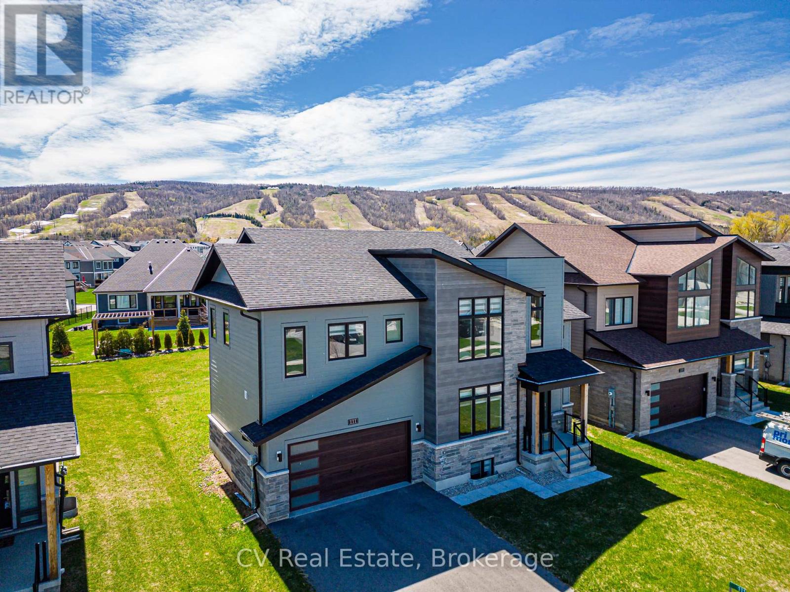 111 STONELEIGH DRIVE - 45