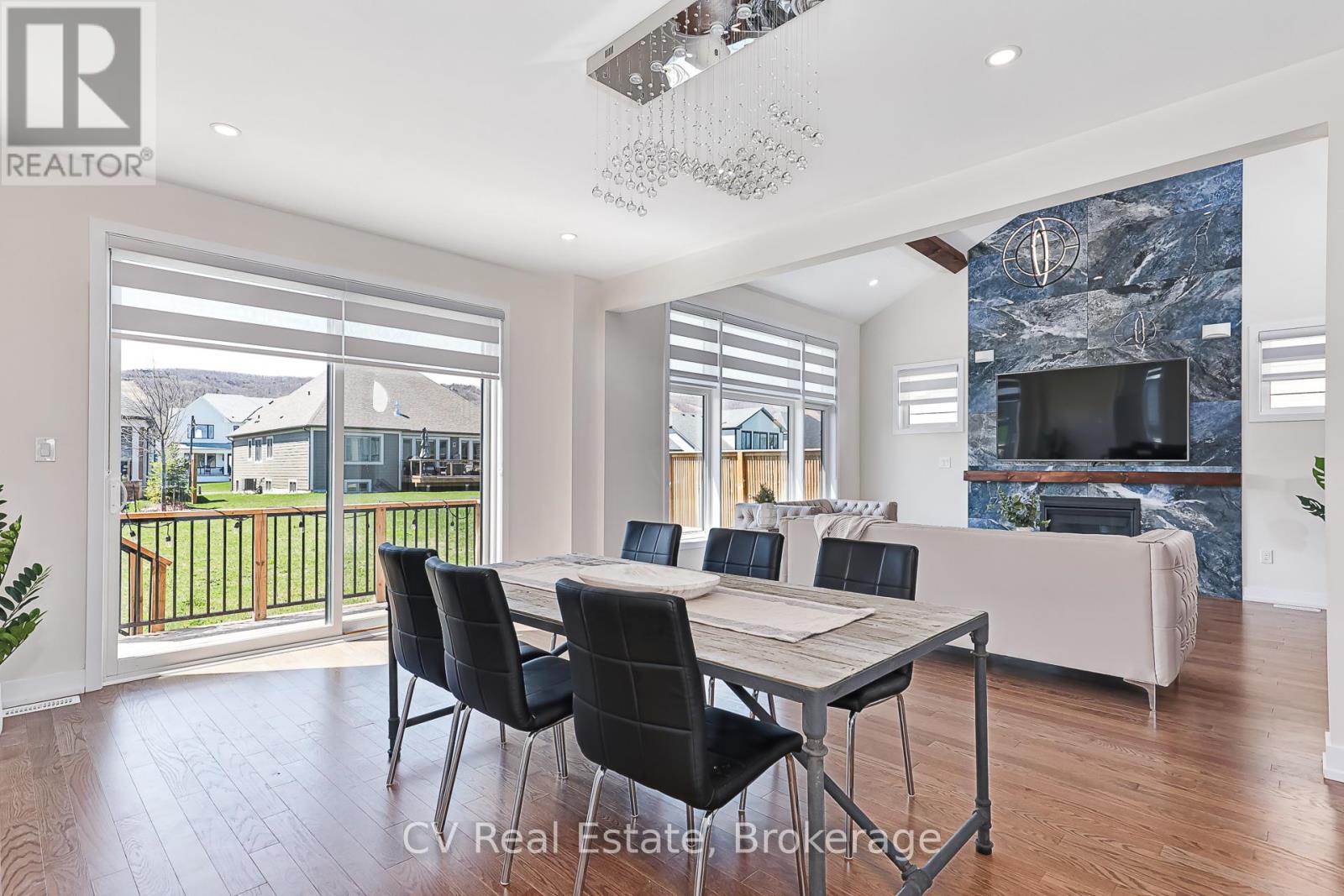 111 STONELEIGH DRIVE - 8