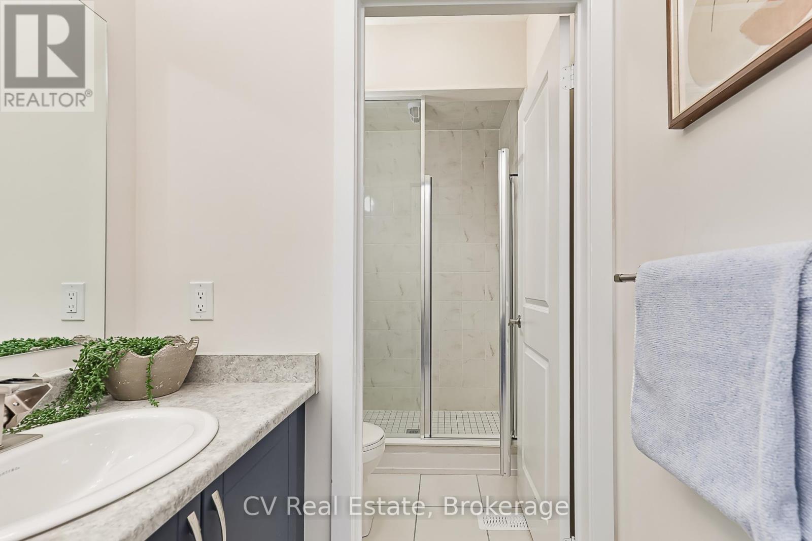 111 STONELEIGH DRIVE - 31