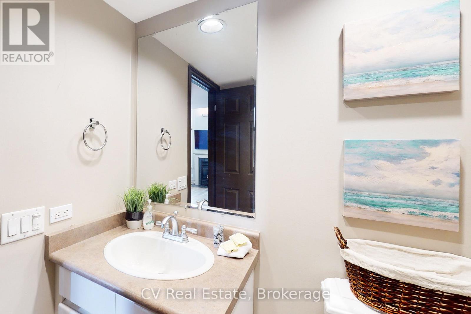 #105 110 FAIRWAY COURT - 20