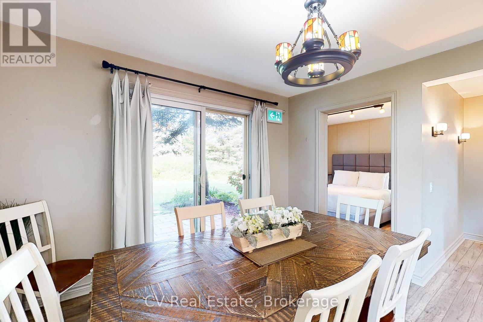 #105 110 FAIRWAY COURT - 9