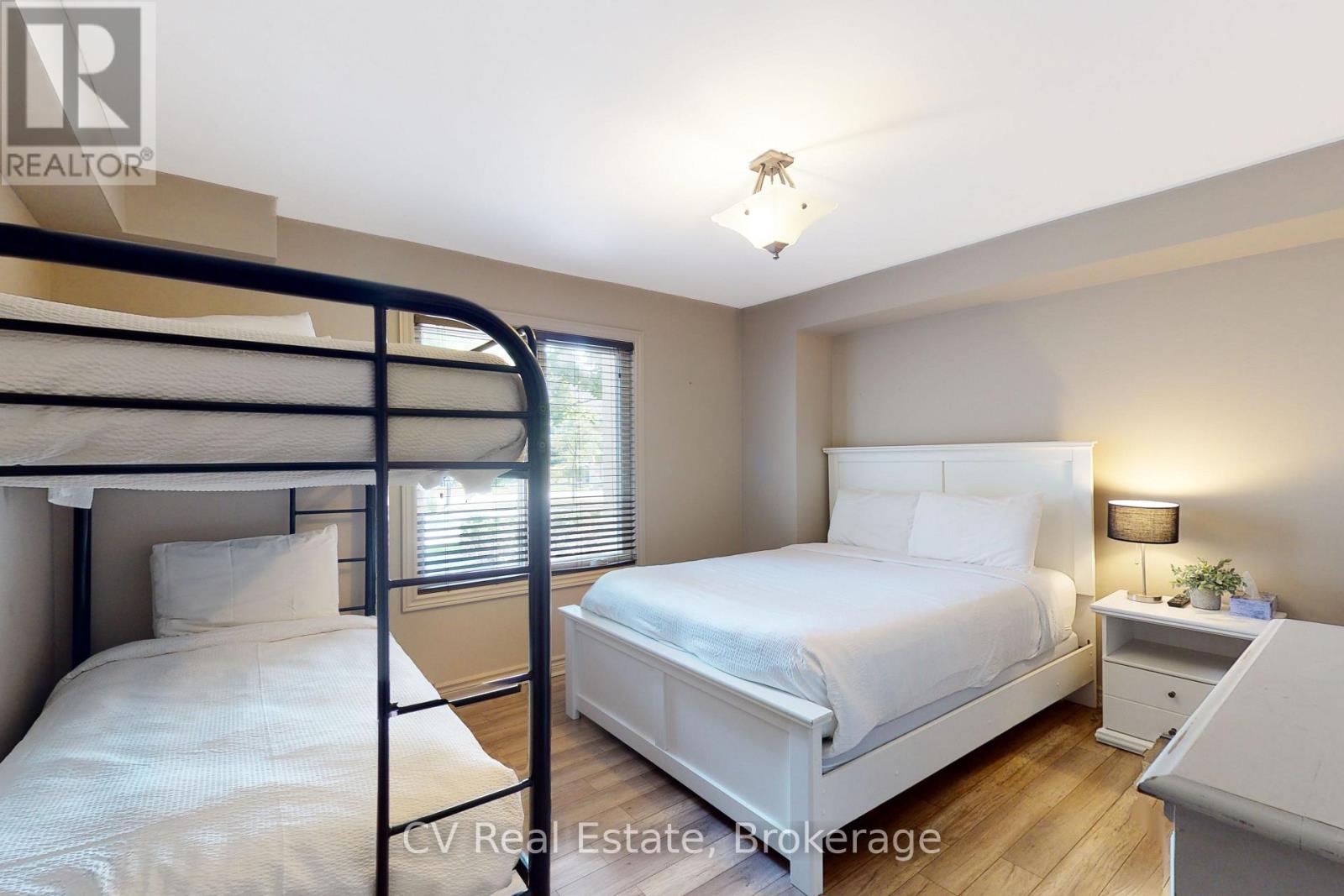 #105 110 FAIRWAY COURT - 17