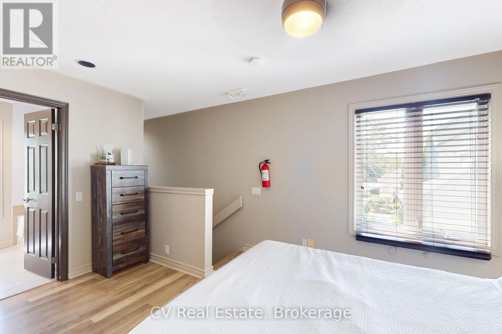 #105 110 FAIRWAY COURT - 16