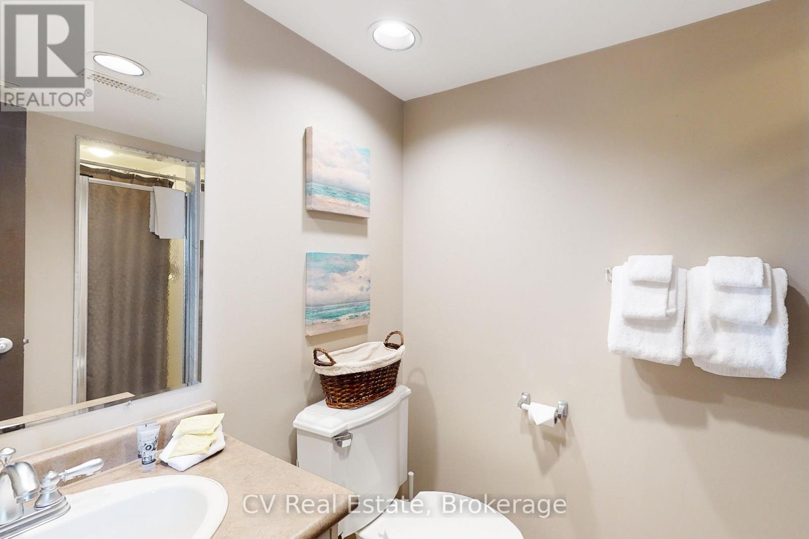 #105 110 FAIRWAY COURT - 21