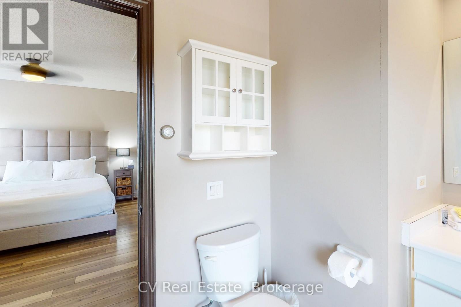 #105 110 FAIRWAY COURT - 14