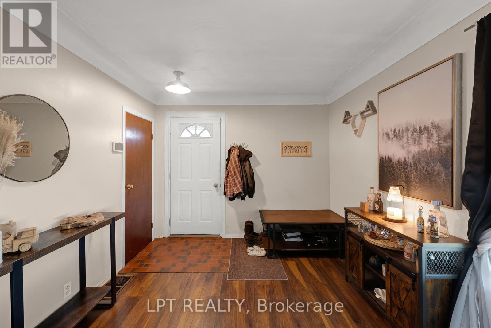8139 INDIAN TRAIL - 35