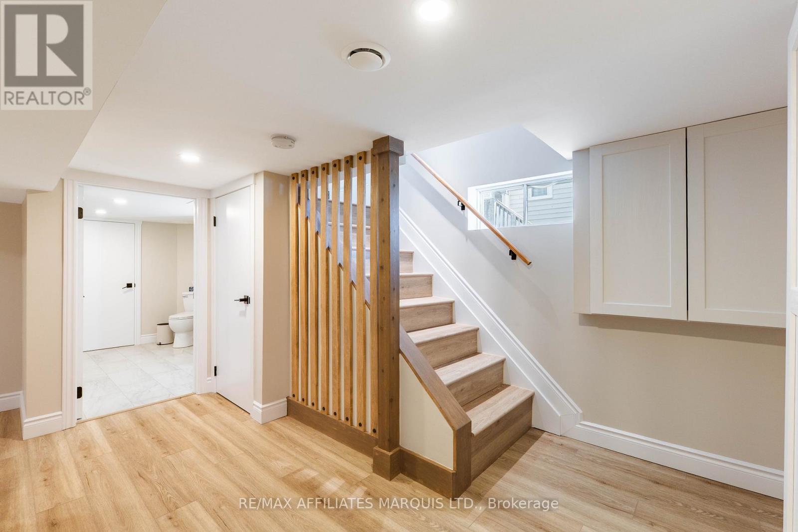 213 8TH STREET E - 18