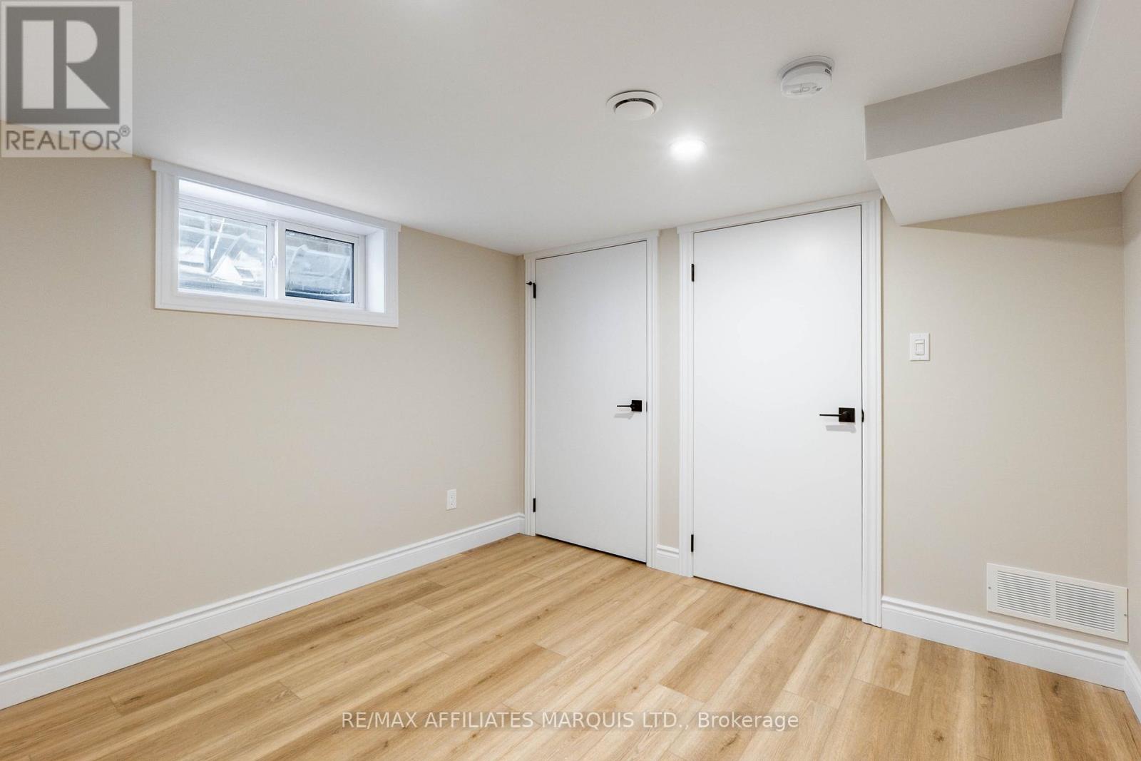 213 8TH STREET E - 27