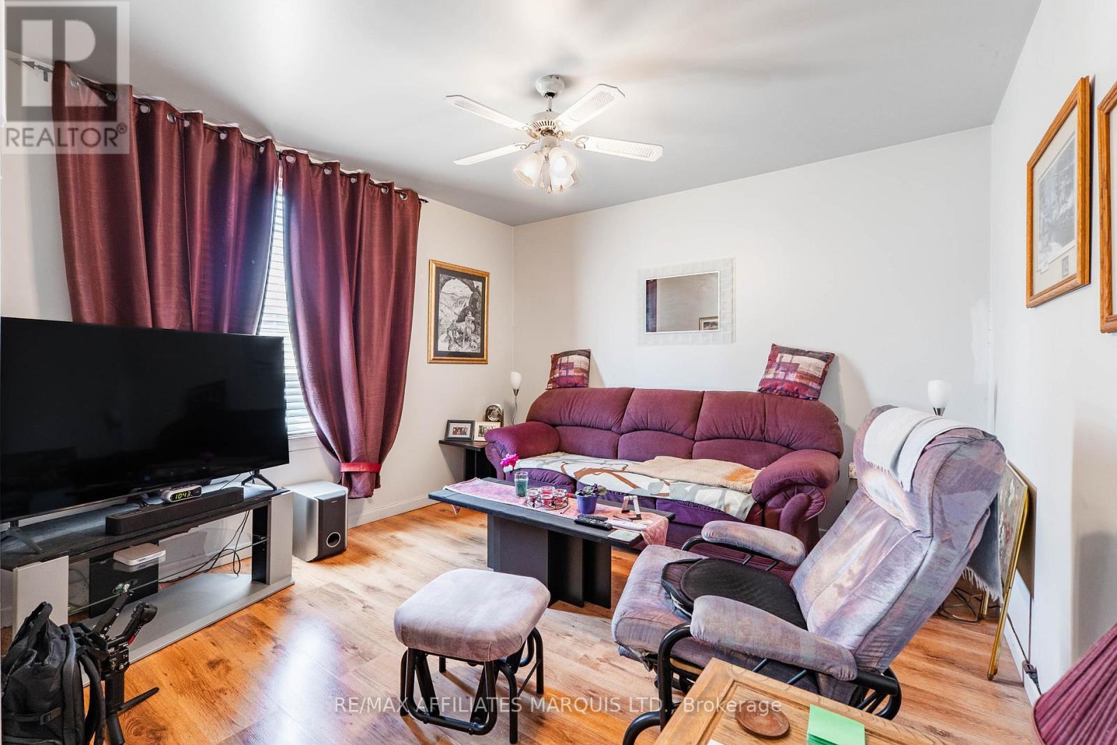 213 8TH STREET E - 30
