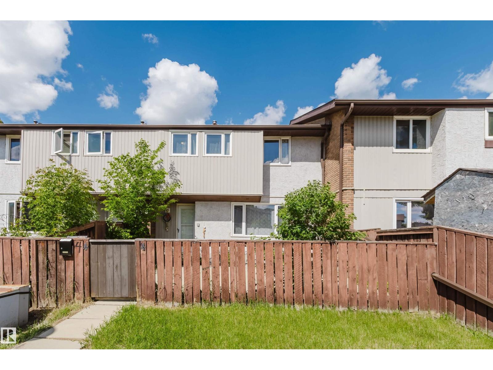 #4 14310 80 ST NW - 1
