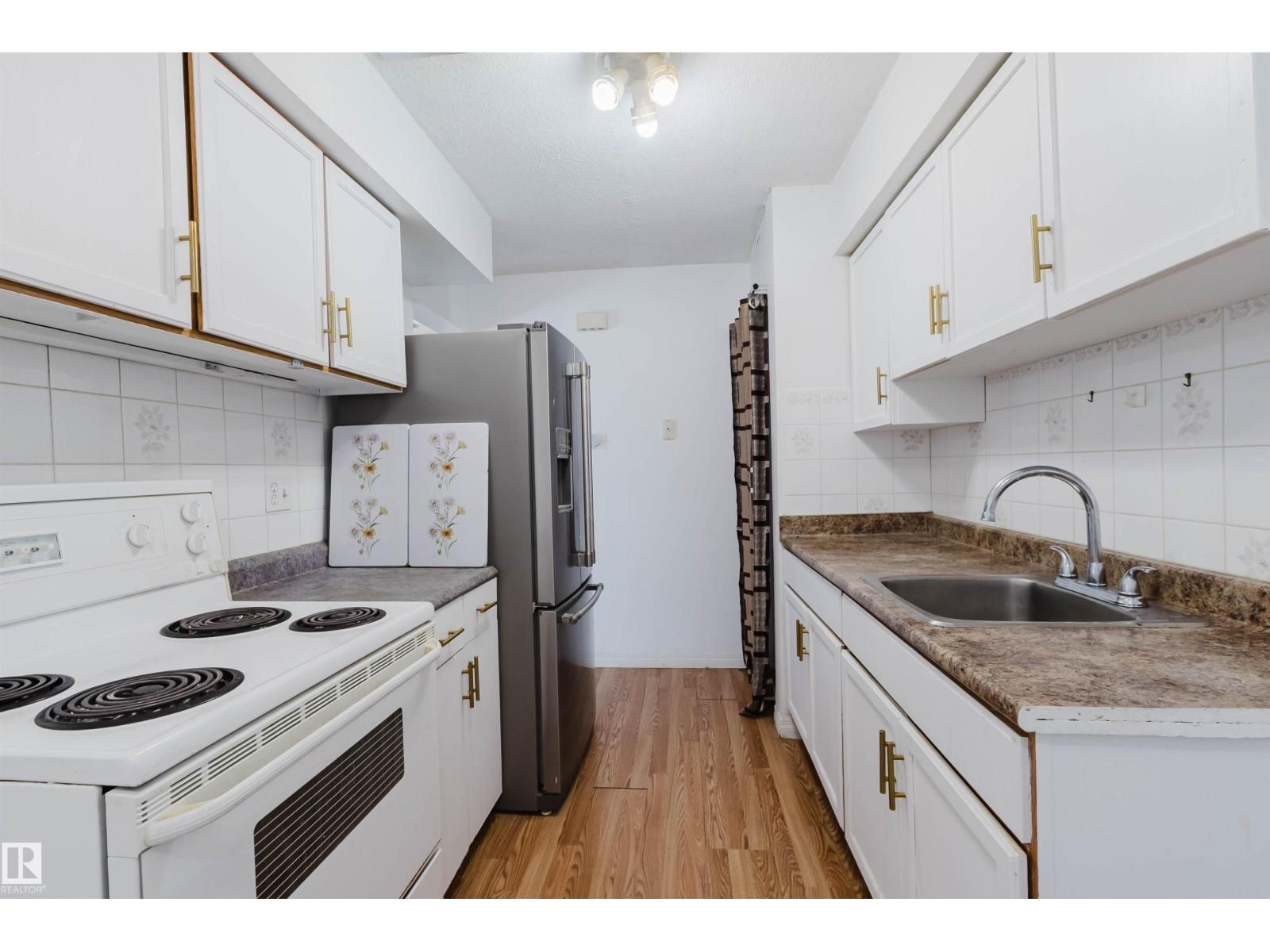 #4 14310 80 ST NW - 13