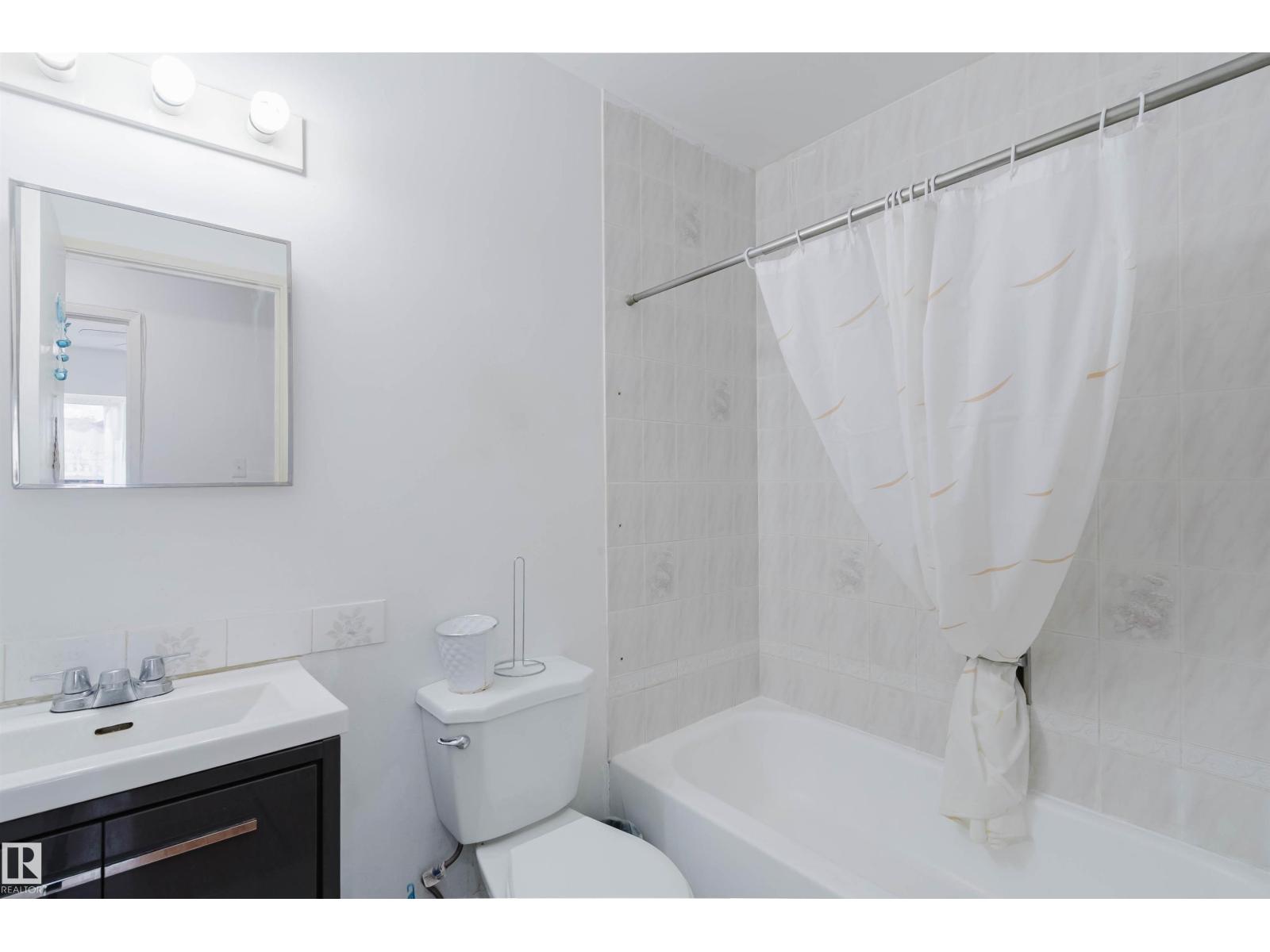 #4 14310 80 ST NW - 18