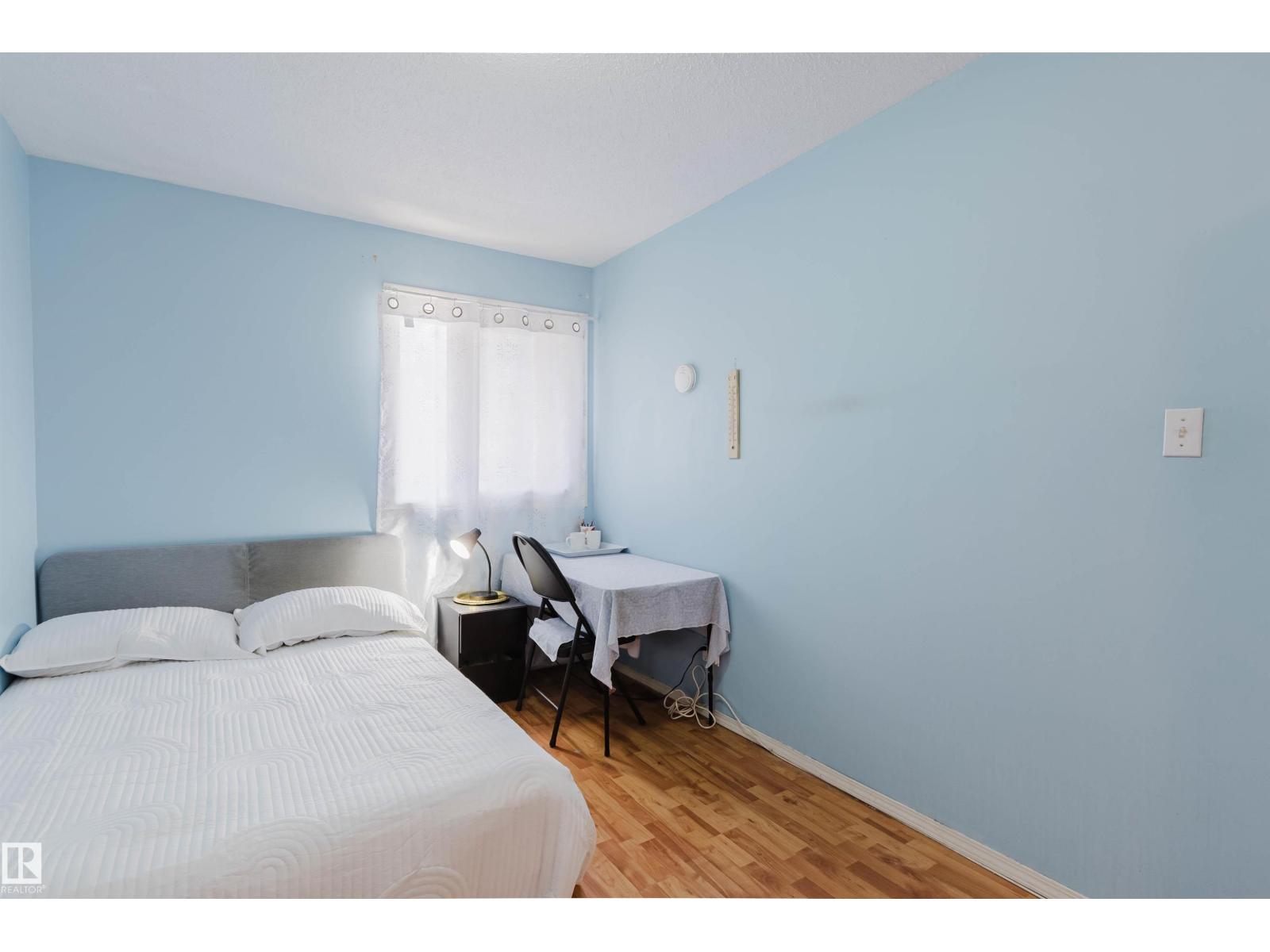 #4 14310 80 ST NW - 20